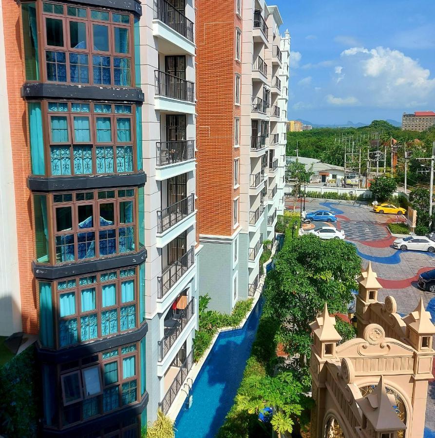 Espana Resort Pattaya Jomtien Екстер'єр фото