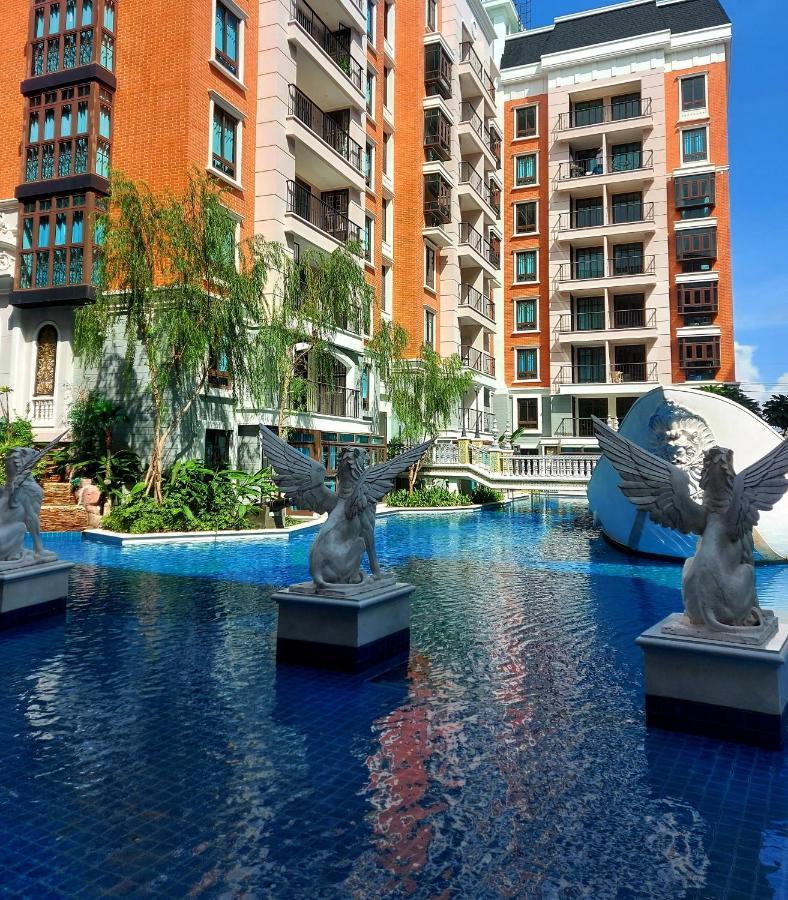 Espana Resort Pattaya Jomtien Екстер'єр фото